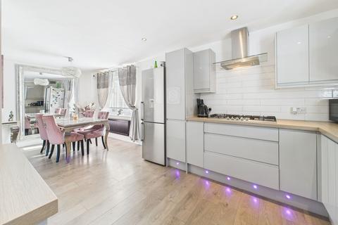 2 Forge Avenue, Calverton, Nottingham, NG14 6HU
