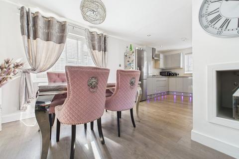 2 Forge Avenue, Calverton, Nottingham, NG14 6HU