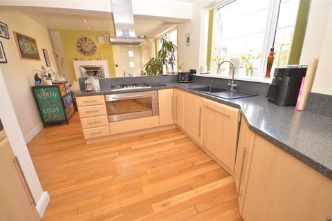 4 bedroom detached house for sale, Kirkwood Drive, Cookridge, Leeds, West Yorkshire