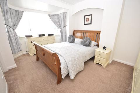 4 bedroom detached house for sale, Kirkwood Drive, Cookridge, Leeds, West Yorkshire