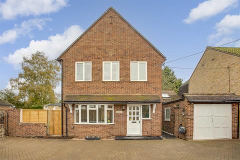 Kimberley Marlow Road, Bourne End, SL8 5NL