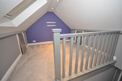 2 bedroom end of terrace house for sale, Froude Avenue, South Shields