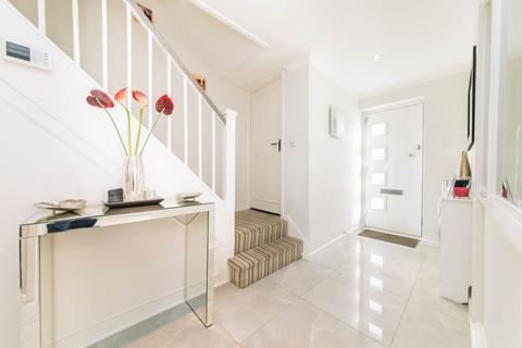 4 bedroom link detached house for sale, Cavendish Crescent, Elstree