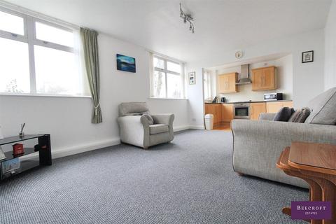 5, Leecrest House Doncaster Road, Ardsley, Barnsley, S71 5EH