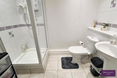 5, Leecrest House Doncaster Road, Ardsley, Barnsley, S71 5EH