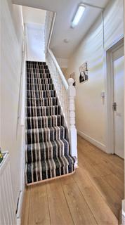 undefined, LUTON, LU1