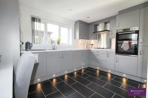 4 bedroom detached house for sale, Kingfisher Drive, Wombwell, Barnsley
