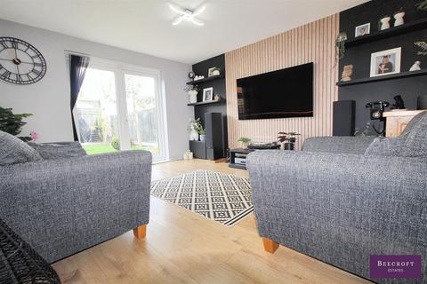 4 bedroom detached house for sale, Kingfisher Drive, Wombwell, Barnsley