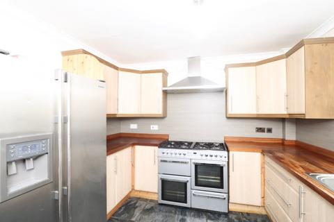 2 bedroom end of terrace house to rent, Middleton Road, Morley, Leeds, West Yorkshire, LS27