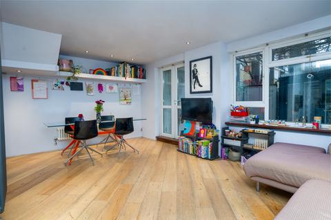 3 bedroom apartment for sale, Forest Road, London E8