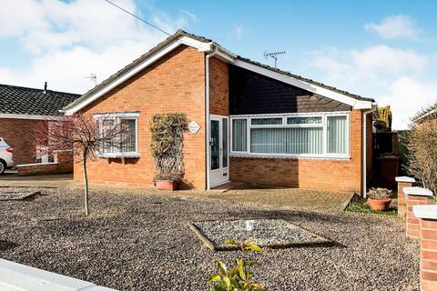 2 bedroom detached bungalow for sale, Kingfisher Drive, Brandon IP27