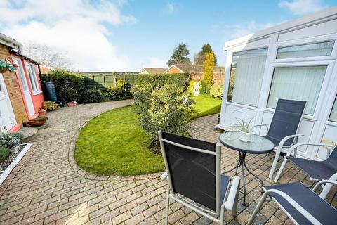 2 bedroom detached bungalow for sale, Kingfisher Drive, Brandon IP27