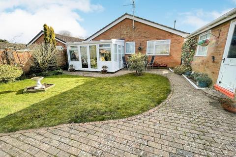 2 bedroom detached bungalow for sale, Kingfisher Drive, Brandon IP27