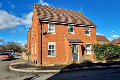 4 bedroom end of terrace house for sale, Havisham Drive, Swindon