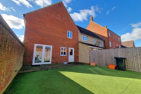 4 bedroom end of terrace house for sale, Havisham Drive, Swindon