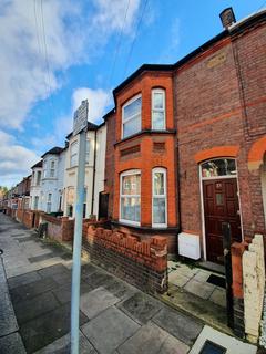undefined, LUTON, LU1