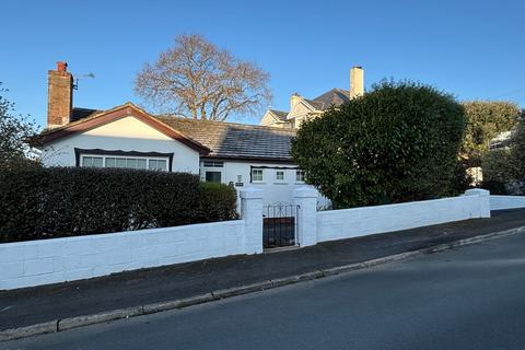 3 bedroom bungalow to rent, Brookfield Drive, Teignmouth, Devon, TQ14