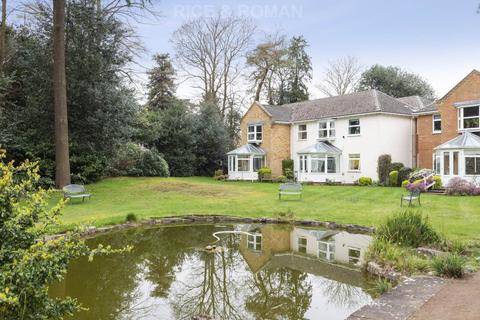 2 bedroom retirement property for sale, Hall Place Drive, Weybridge KT13