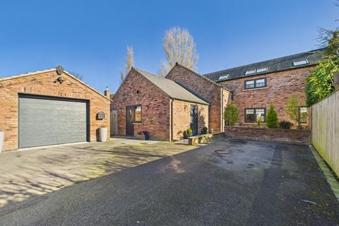 4 bedroom detached house for sale, Howe Lane, Nafferton, YO25 4JU