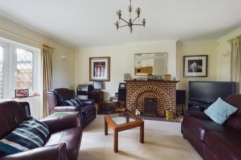 3 bedroom detached house for sale, Hartley Old Road, Purley CR8