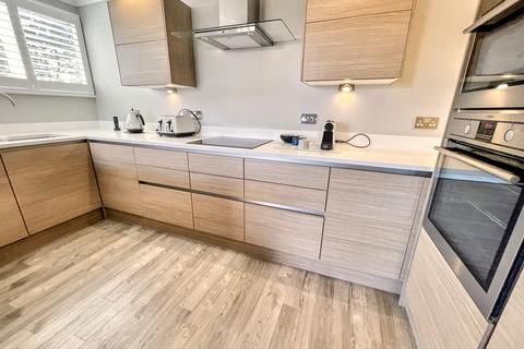 2 bedroom penthouse for sale, Bournemouth Centre