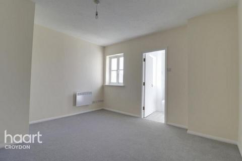 2 bedroom flat to rent, Whitstable Place, CROYDON