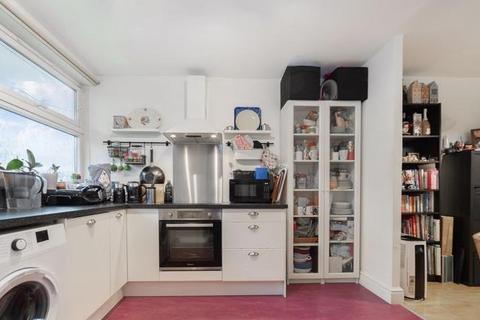 3 bedroom apartment for sale, Warwick Crescent, W2