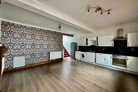 3 bedroom townhouse for sale, Bowlalley Lane, Hull HU1