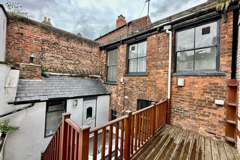 3 bedroom townhouse for sale, Bowlalley Lane, Hull HU1
