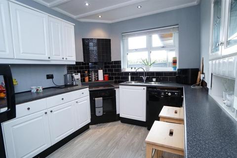 2 bedroom detached bungalow for sale, Bolton Hall Road, Wrose, Bradford
