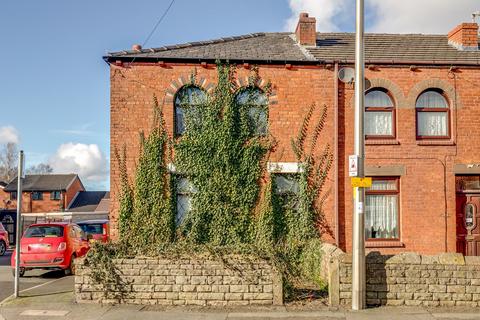 2 bedroom end of terrace house for sale, Billinge Road, Wigan WN5