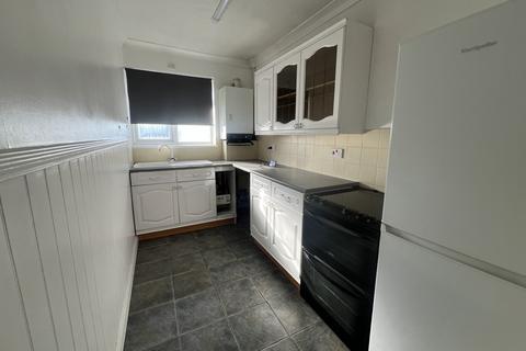 2 bedroom flat to rent, Whalebone Lane South, Dagenham RM8