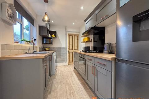 12 Albert Avenue, Balderton, Newark, NG24 3HE