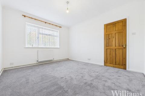 2 bedroom maisonette for sale, Chaucer Drive, Aylesbury HP21