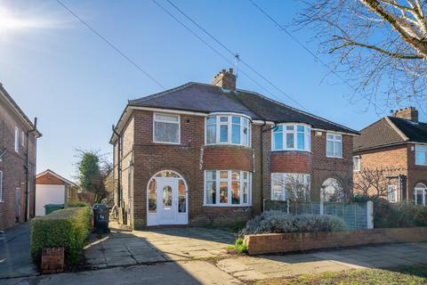 3 bedroom semi-detached house for sale, Fairway, York