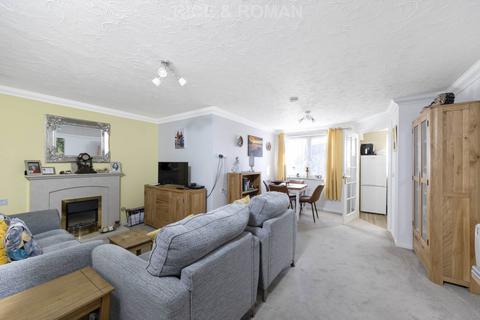 1 bedroom retirement property for sale, Station Road, Addlestone KT15