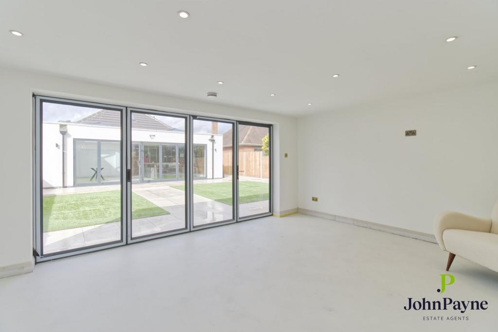 Studio/Garden Room