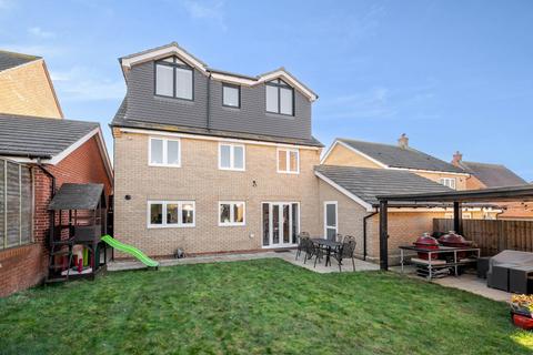 6 bedroom detached house for sale, Tillers Close, Shefford