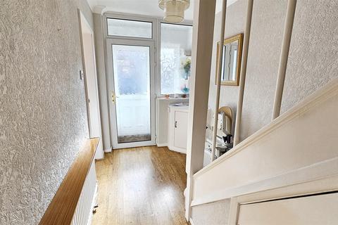 3 bedroom semi-detached house for sale, The Drive, Scraptoft