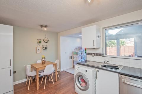 3 bedroom semi-detached house for sale, Maythorne Close, Bradford, West Yorkshire, BD4