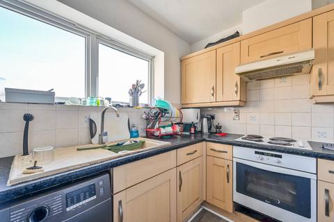 2 bedroom flat to rent, Erebus Drive, SE28, Thamesmead, London, SE28