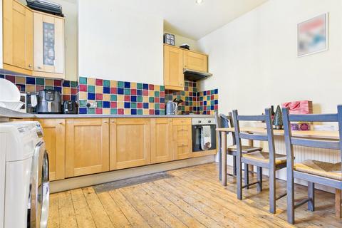 3 bedroom house to rent, Bennett Road, Brighton, BN2