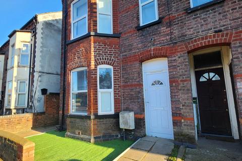undefined, LUTON, LU2