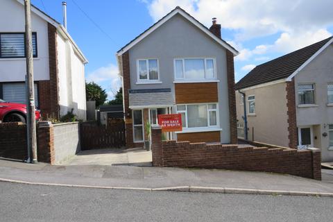 3 bedroom detached house for sale, Denham Avenue, Llanelli SA15