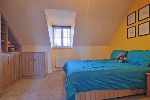 21 Innisfree Close, Wythall, Birmingham, B47 6EW