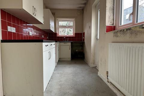 2 bedroom end of terrace house for sale, Queen Marys Road, Foleshill, Coventry  * VACANT & NO UPWARD CHAIN *