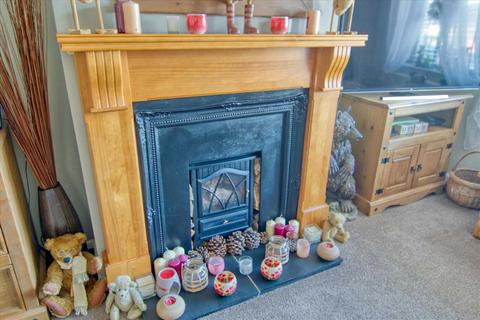 51 Bellfield Avenue, Brightlingsea, Colchester, CO7 0NX