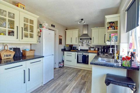 51 Bellfield Avenue, Brightlingsea, Colchester, CO7 0NX