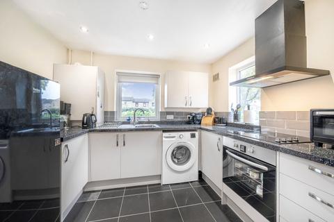 1 Chalgrove Field, Freshbrook, Swindon, SN5 8QA
