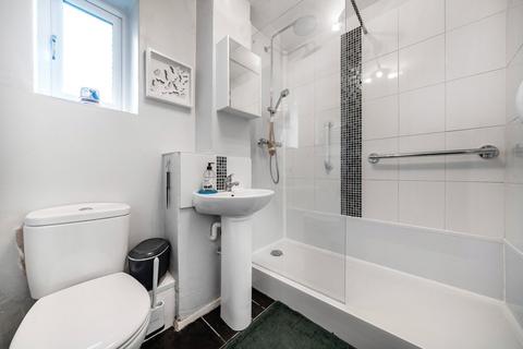1 Chalgrove Field, Freshbrook, Swindon, SN5 8QA